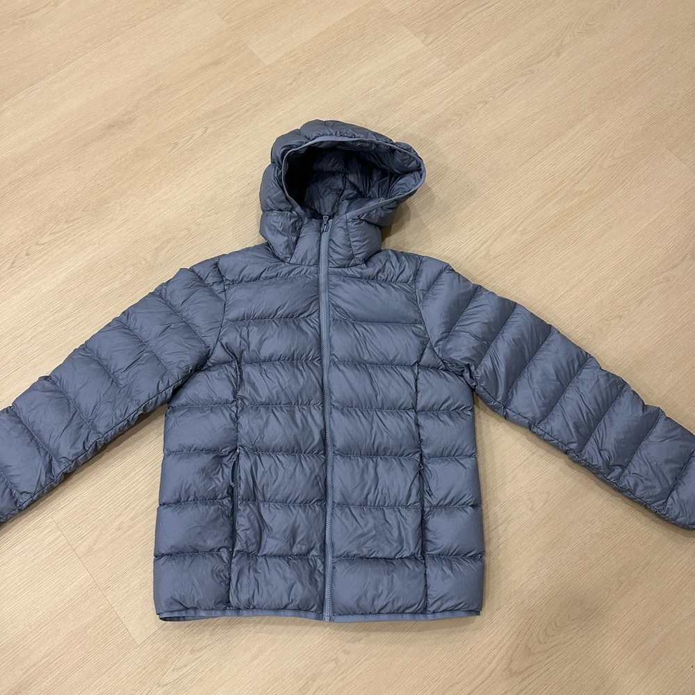 TNA Action Aritzia The Little Puffer Small Gray Blue